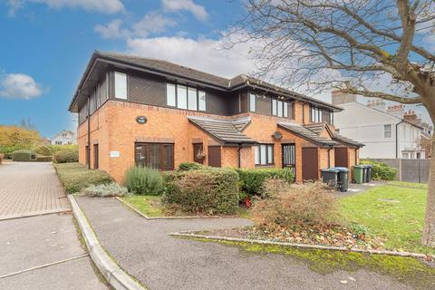 2 bedroom apartment for sale, Carman Court, Tring