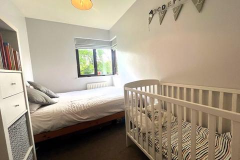 7 Carman Court, Tring, HP23 4RT