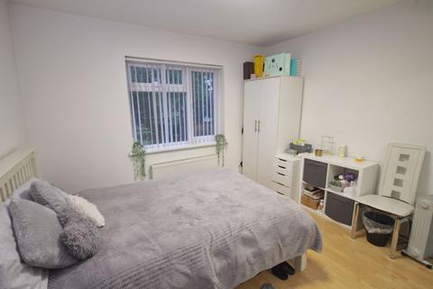 16 Garrick Road, Greenford, UB6 9HT