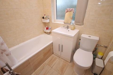 16 Garrick Road, Greenford, UB6 9HT