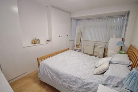 16 Garrick Road, Greenford, UB6 9HT