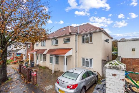 22 bedroom detached house for sale, Walnut Tree Road, Hounslow, TW5