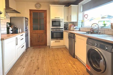 90 Sandyleaze, Gloucester, GL2 0PX