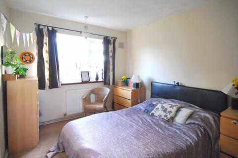 90 Sandyleaze, Gloucester, GL2 0PX