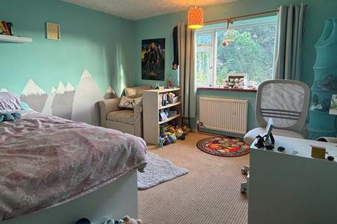 90 Sandyleaze, Gloucester, GL2 0PX