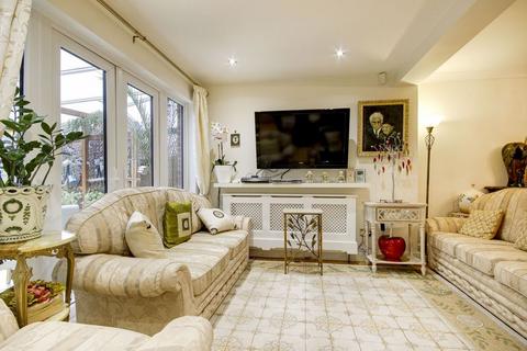3 bedroom semi-detached house for sale - Norfolk Road, Enfield