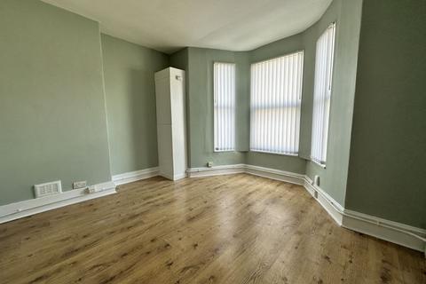 1 bedroom apartment to rent, Kremlin Drive, Liverpool