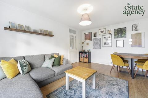 3 Markfield Gardens, London, E4 7NN