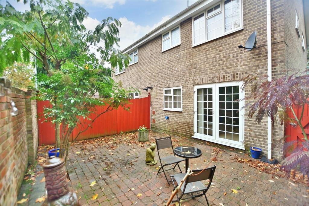 Thistledown Close, Hempstead, Gillingham, Kent 1 bed end of terrace