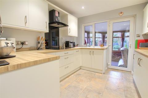 3 bedroom detached house for sale, Surbiton Road, Fairfield