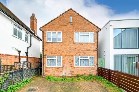 2 bedroom flat for sale, Westbury Road, New Malden, KT3