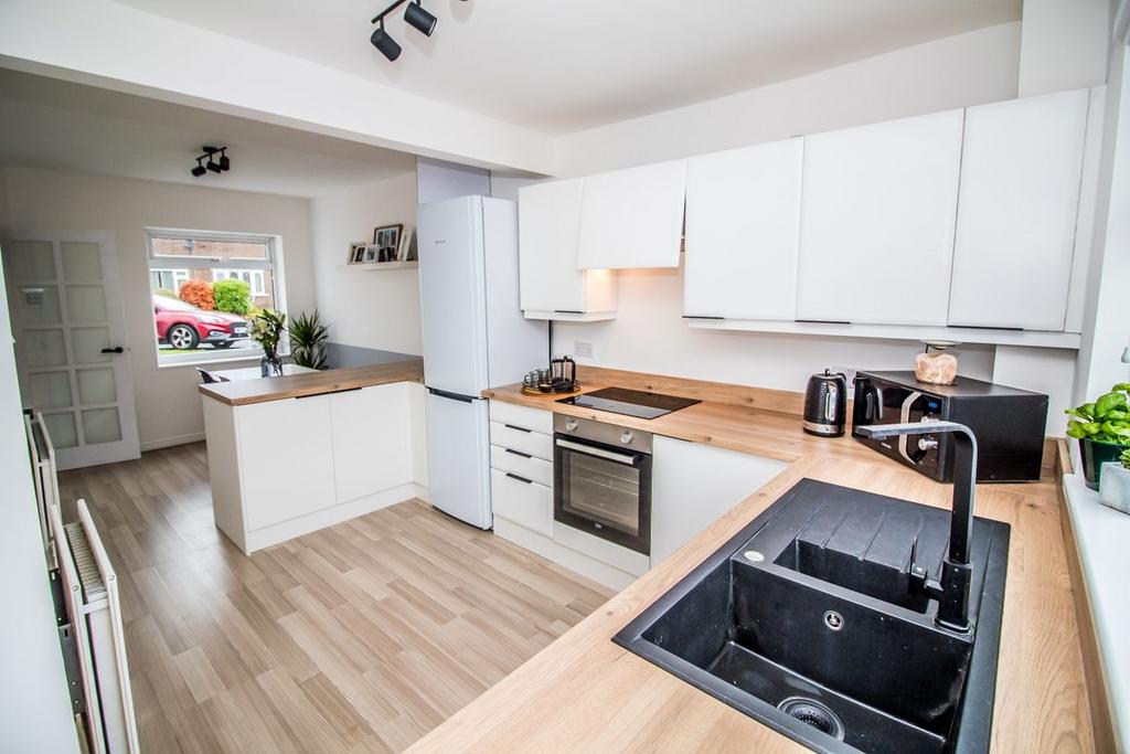 Kitchen 3