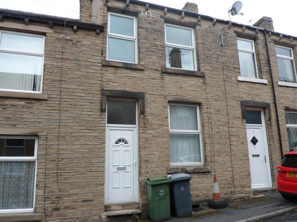Rothwell Street, Huddersfield HD5 2 bed terraced house - £525 pcm (£121 pw)