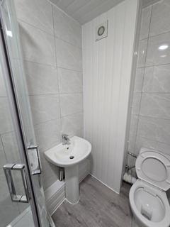 1 bedroom flat to rent, 1 Woodland Grove, Leeds LS7