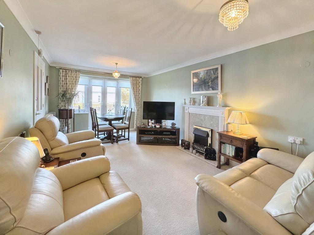 Mead Drive, Ipswich IP5 1 bed apartment for sale £225,000