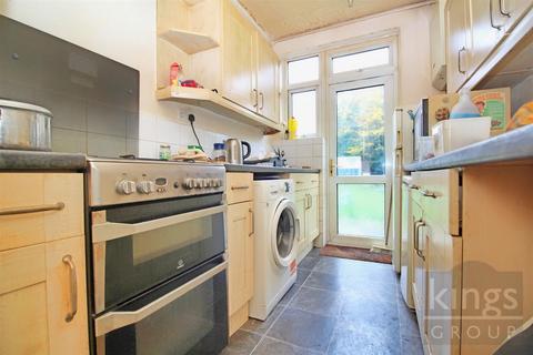 54 Hillside Crescent, Cheshunt, Waltham Cross, EN8 8PN