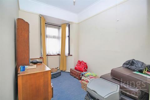 54 Hillside Crescent, Cheshunt, Waltham Cross, EN8 8PN