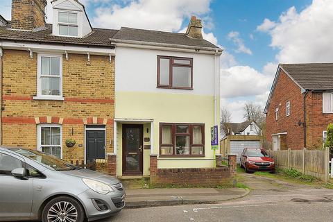 3 bedroom end of terrace house for sale, Queens Road, Snodland