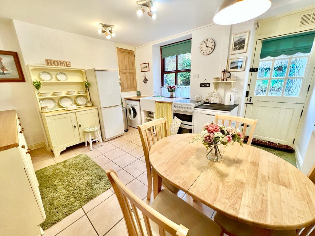 PHOTO-2023-11-13-07-43-14 (4).jpg