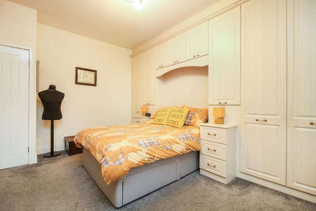 Queens Road, Seaton Sluice, Whitley Bay 2 bed flat £700 pcm (£162 pw)