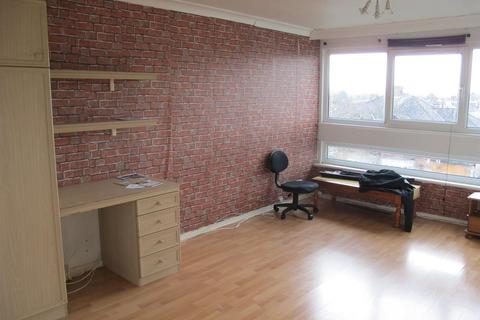 Studio for sale, SOUTH WOODFORD