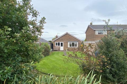 7 Falcon Close, New Mills, High Peak, SK22 4JQ