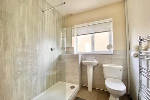 7 Falcon Close, New Mills, High Peak, SK22 4JQ