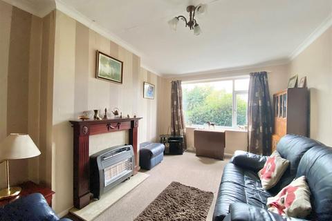 7 Falcon Close, New Mills, High Peak, SK22 4JQ