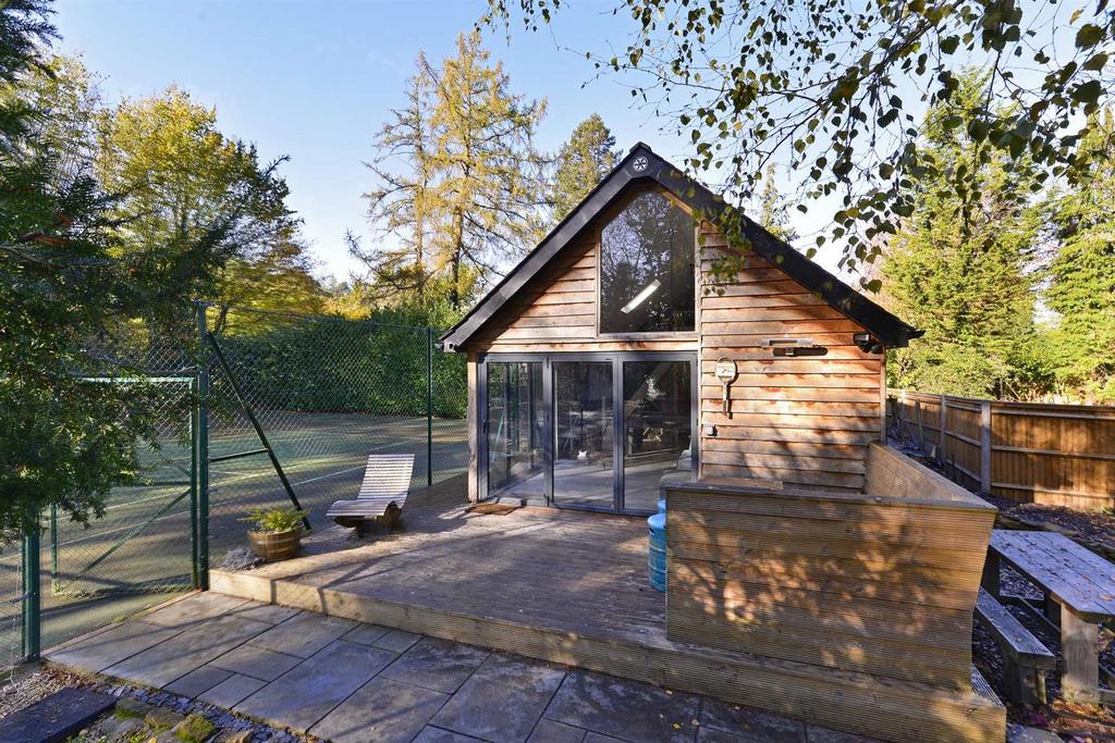 Brown Eaves, Bramley (1)-1920.jpg