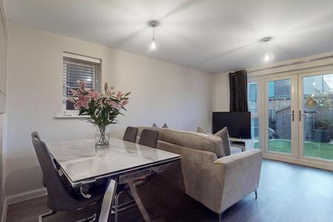 18 Argus Way, Brooklands, Milton Keynes, MK10 7LA