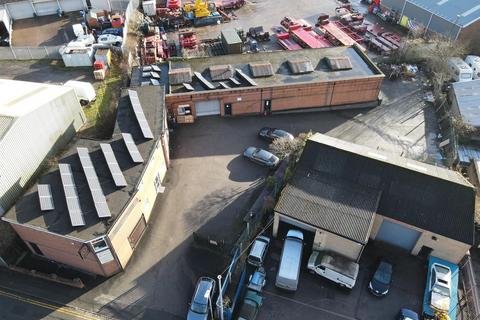 Industrial unit to rent - Signature Flooring Premises, Hot Lane, Burslem, Stoke on Trent, ST6 2BN