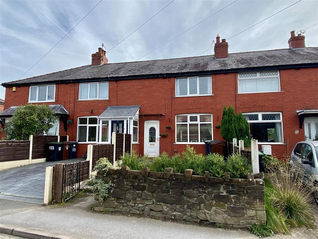High Hill Road, High Peak SK22 2 bed mews for sale £220,000
