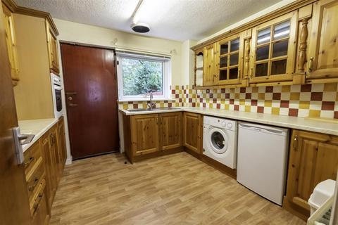 45 Ballater Crescent, Wishaw, ML2 7YJ