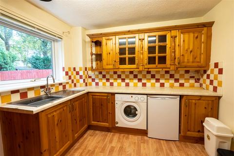 45 Ballater Crescent, Wishaw, ML2 7YJ