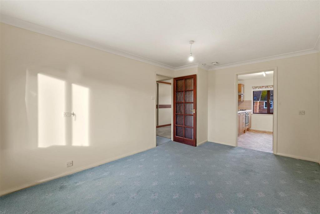 8 Betjeman Close - a T9sa Lg CAor6s ZTO3 SIh (ID 15202)