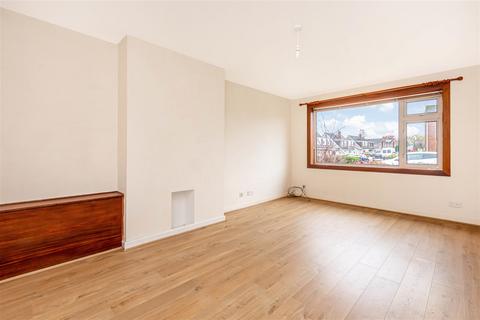 52 Argyll Road, Kinross, KY13 8BY