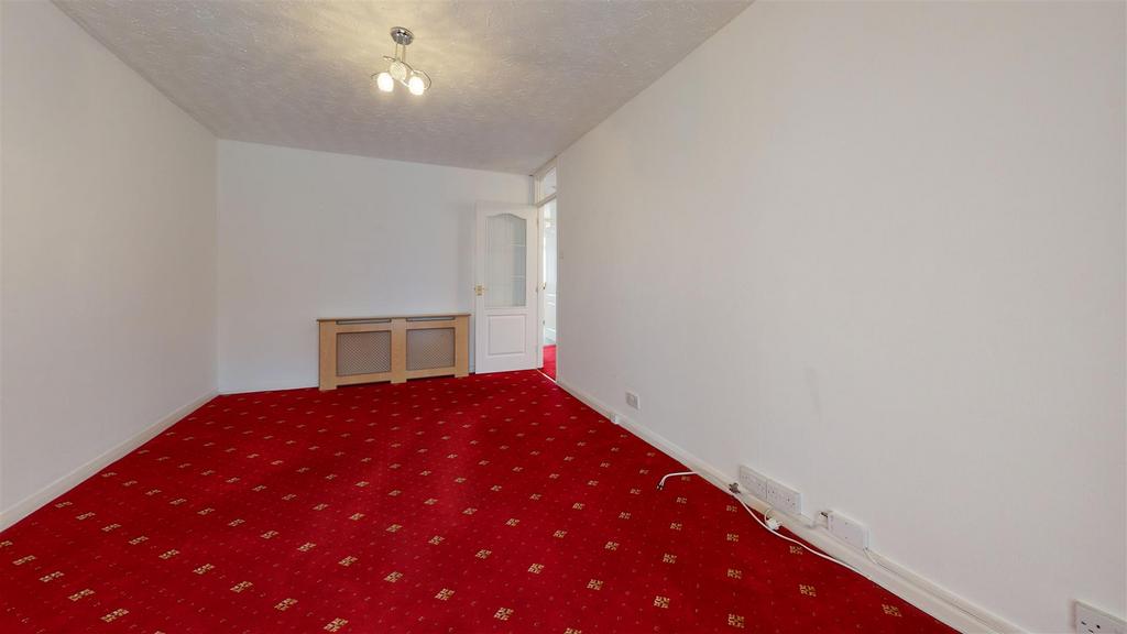 Lanrig Road, Glasgow G69 2 bed semidetached bungalow for sale £159,995