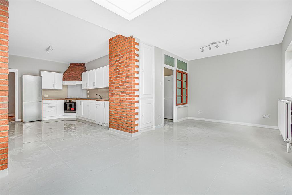 JA-267 Sheen Lane-18.JPG