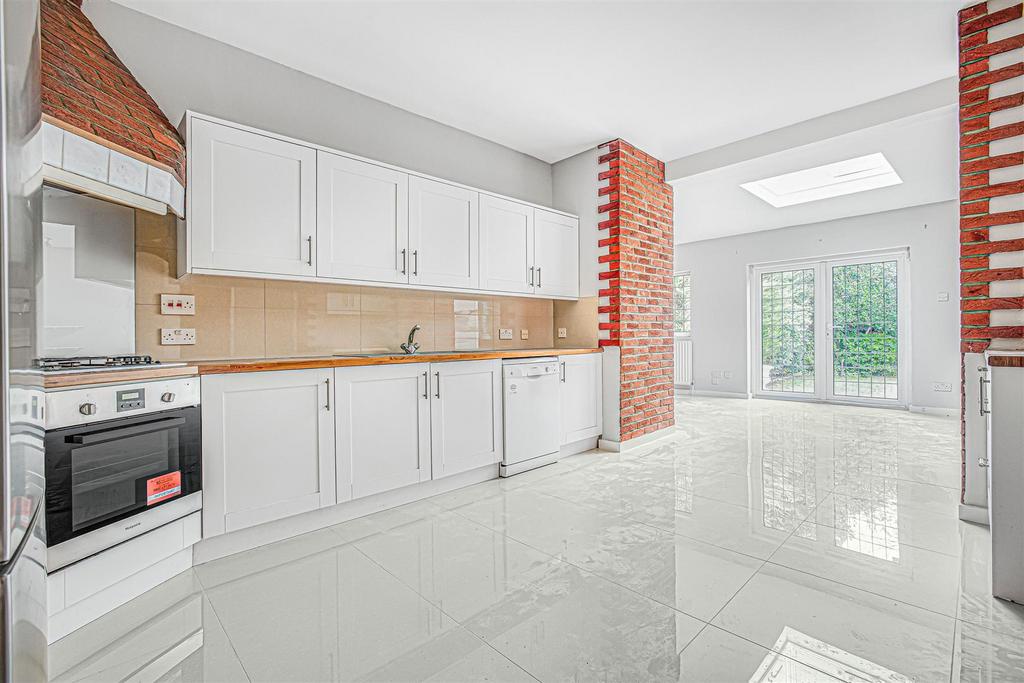 JA-267 Sheen Lane-20.JPG