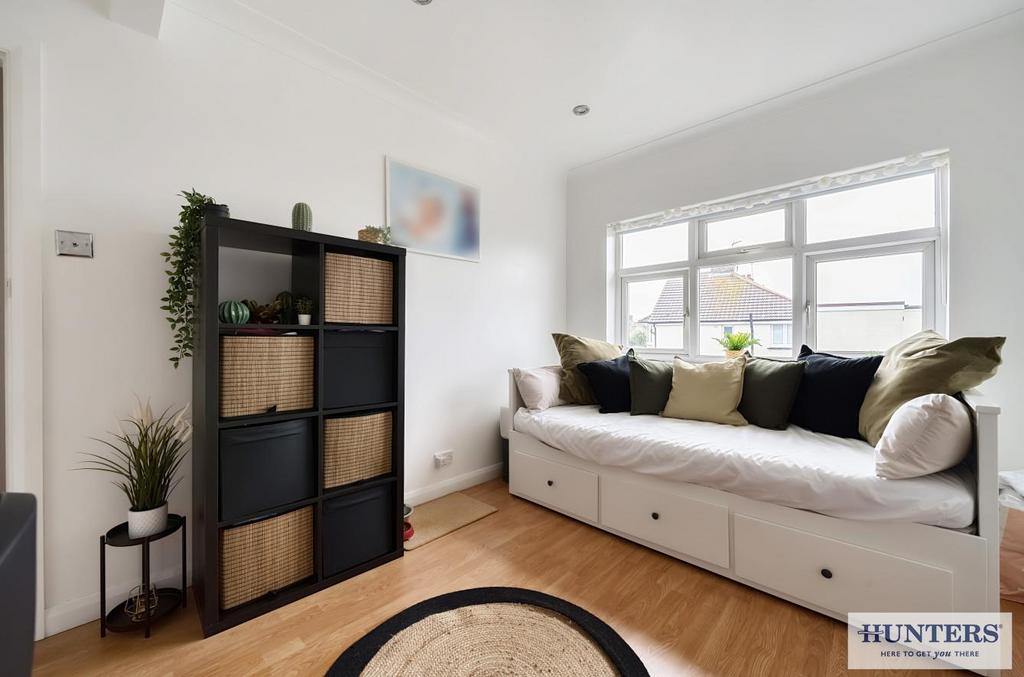 Budleigh Crescent, Welling 3 bed semidetached house for sale £500,000