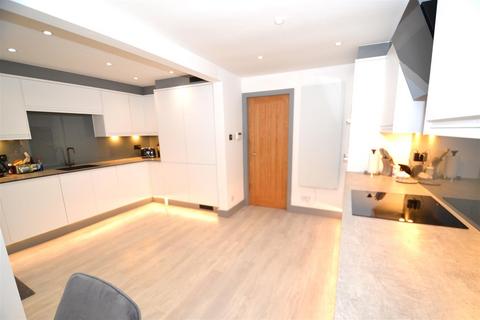 18 Ing Field, Oakenshaw, Bradford, BD12 7EF