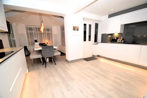 18 Ing Field, Oakenshaw, Bradford, BD12 7EF