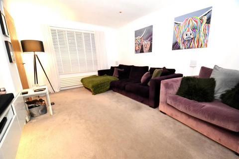 18 Ing Field, Oakenshaw, Bradford, BD12 7EF