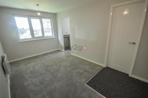 Studio to rent - Hayes Drive, Halfway, S20