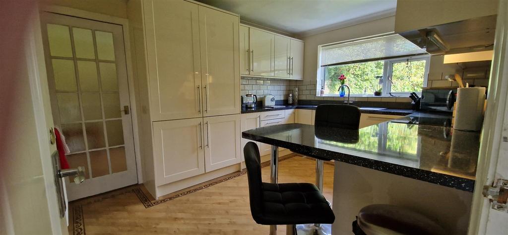 Kitchen to dining room