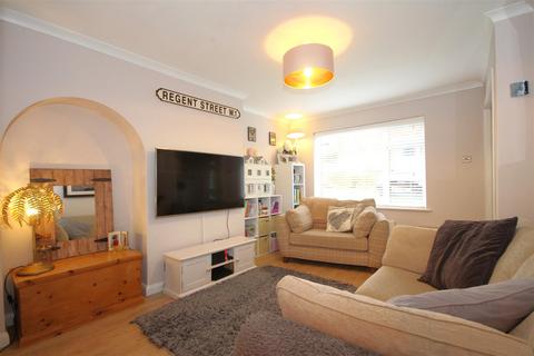 14 Breach Close, Steyning, BN44 3RZ