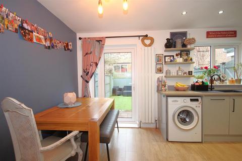 14 Breach Close, Steyning, BN44 3RZ