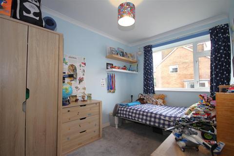 14 Breach Close, Steyning, BN44 3RZ