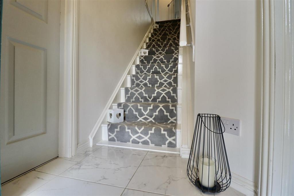 Shankly Drive, Morningside, Wishaw ML2 4 bed detached house for sale
