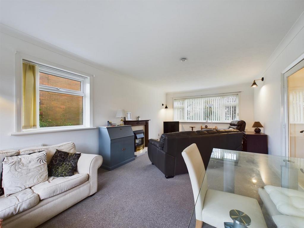 CAM03029 G0-PR0013-STILL002.jpg